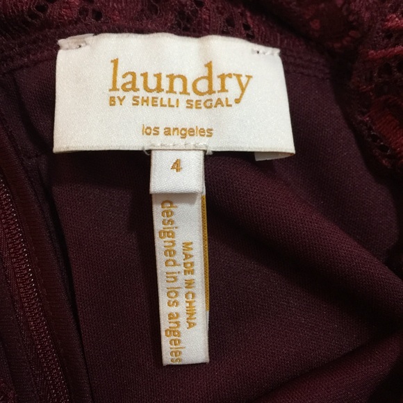 Laundry by Shelli Segal Bell Sleeves Holiday - Picture 8 of 8